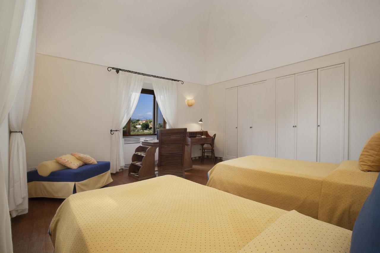 Amore Rentals - Residence Bosco Sant'Agata sui due Golfi Bagian luar foto