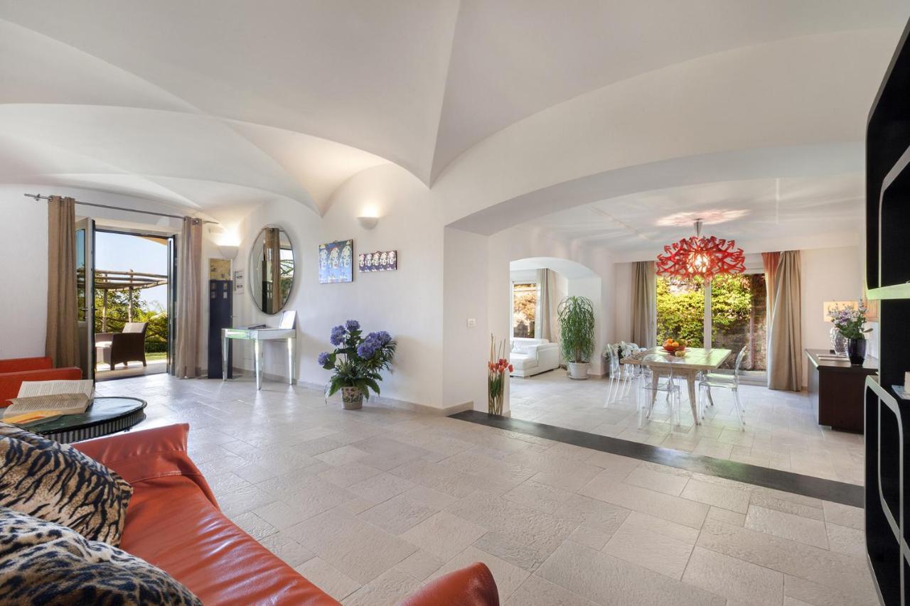 Amore Rentals - Residence Bosco Sant'Agata sui due Golfi Bagian luar foto